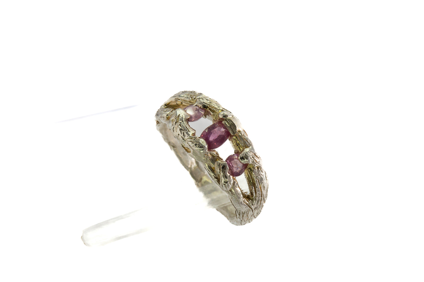 Sapphires in Silver: "Riverbend" 3 Stone Sapphire ring
