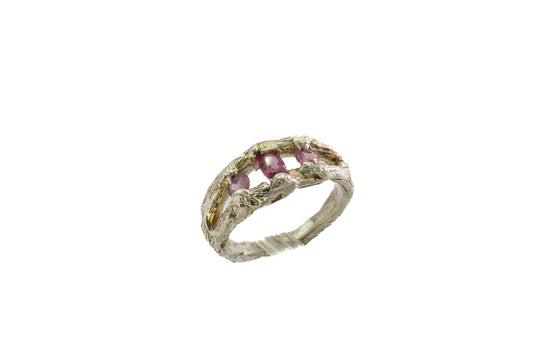Sapphires in Silver: "Riverbend" 3 Stone Sapphire ring